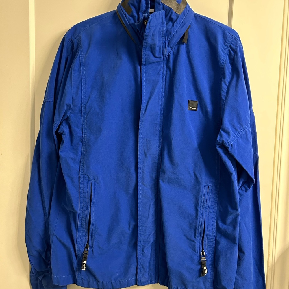 Bench Jacket - Picture 2 of 4